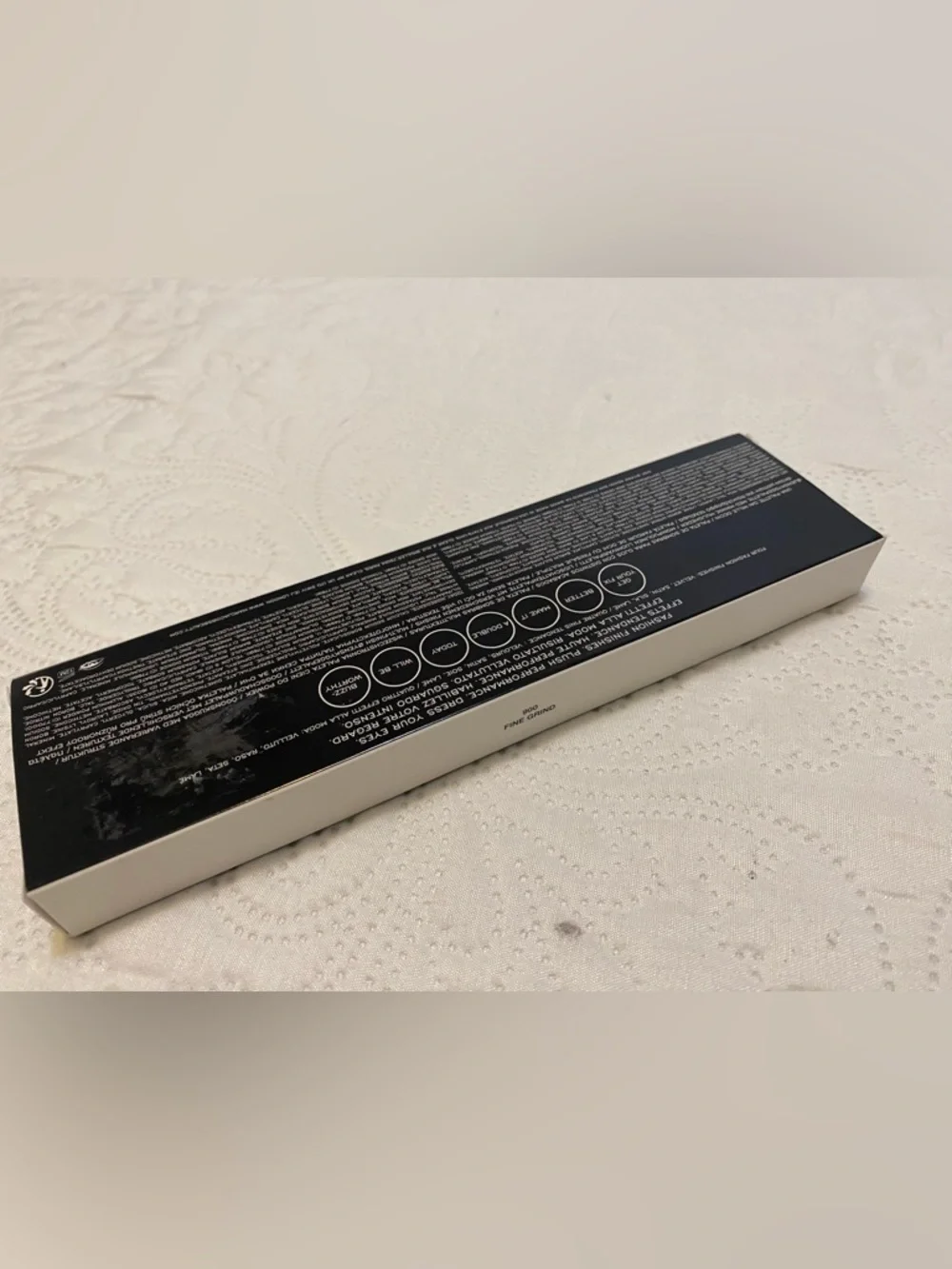 Marc Jacobs Eye-Conic Eyeshadow Palette — FINE GRIND 900